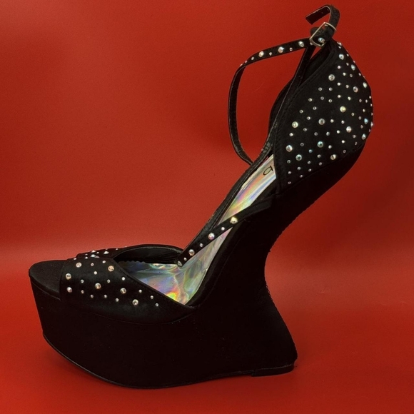 Deb Women's Black Studded Heel-less Platform Heels - Picture 7 of 8